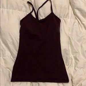 Lululemon tank in burgundy